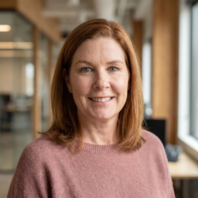Amy Stinson's professional headshot